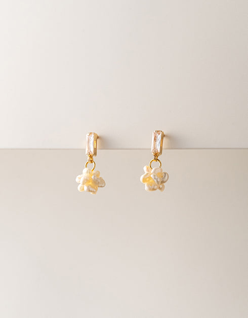 PERLA PEARL EARRINGS GOLD
